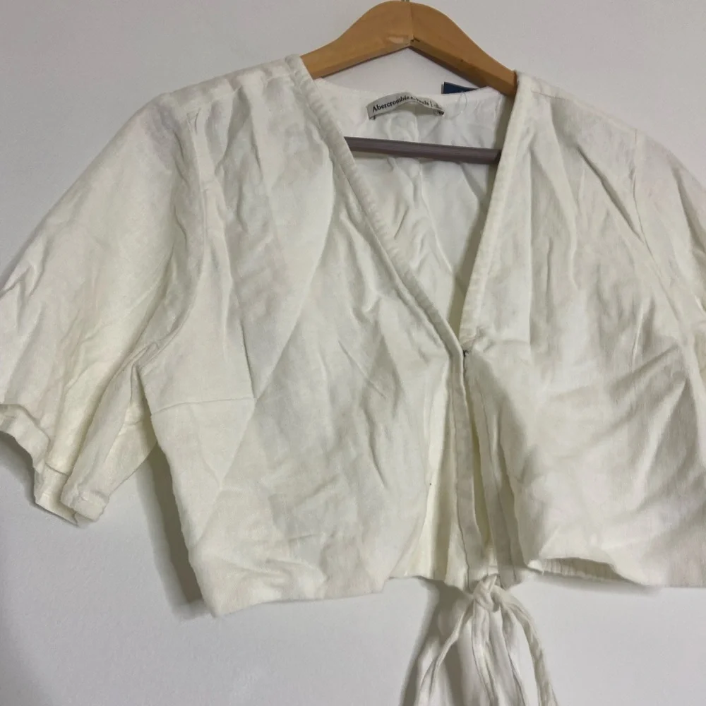 BNWT Abercrombie & fitch white top - Picture 2 of 6